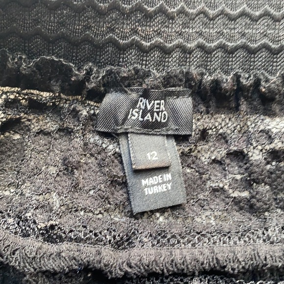 02 River Island Lace Off Shoulder Top - Picture 5 of 5